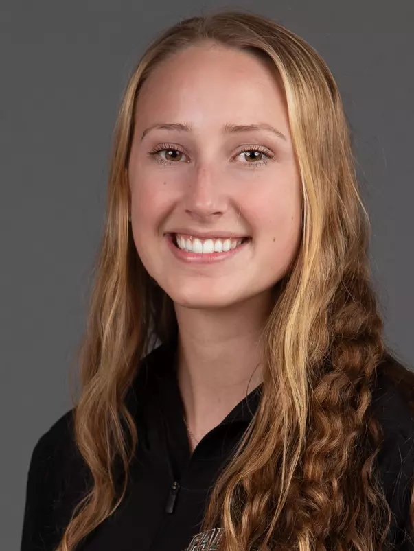 Rachel Rahtz 2021 Headshot