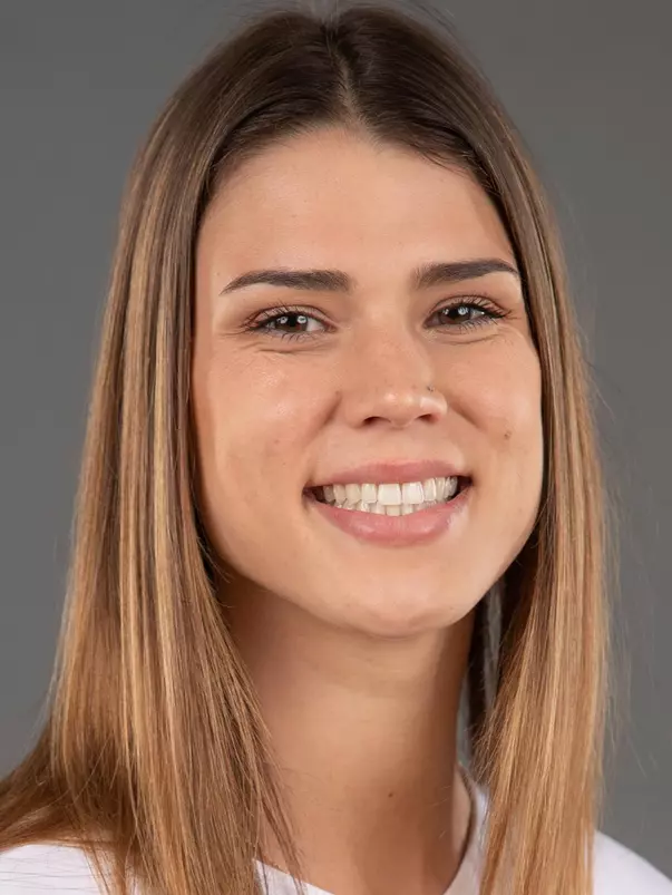 Nicole Cavote headshot 2021