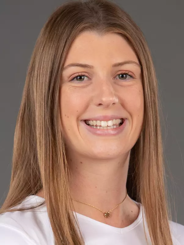 Amy Hiatt headshot 2021