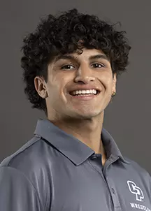Daniel Vizcarra head shot.