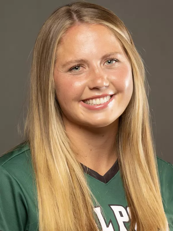 Megan Hansen 2022 headshot