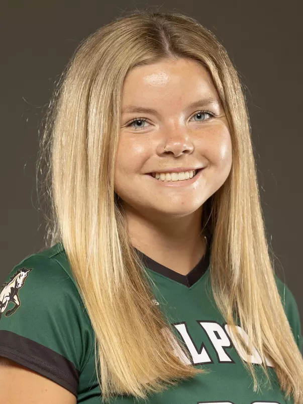 Carli Gordon 2022 headshot