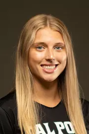 Emme Bullis 2022 headshot