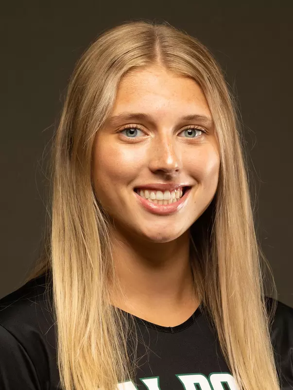 Emme Bullis 2022 headshot