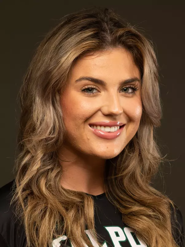 Lizzy Markovska headshot 2022