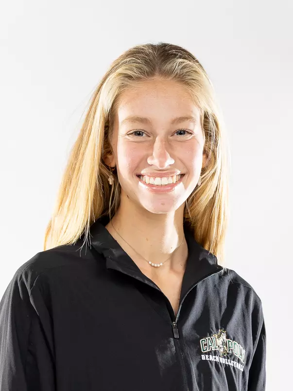 Emma Zuffelato Headshot 2023