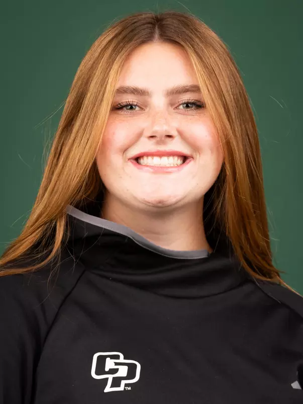 Taylor Hofland Track & Field. Photo by Owen Main 1/6/24