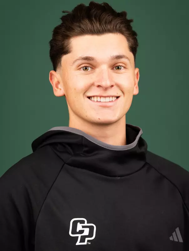 Zack Volpe Track & Field. Photo by Owen Main 1/6/24