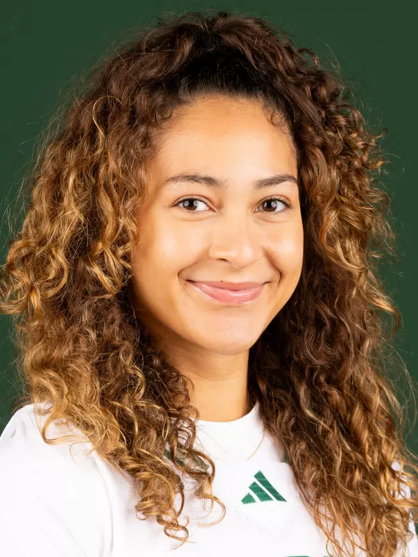 Alana Goosby Headshot 2024