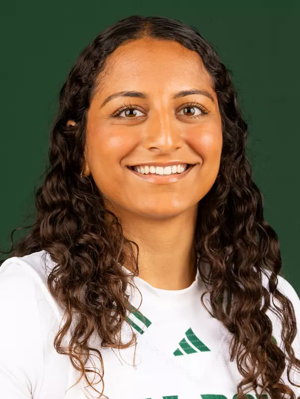 Annika Shah Headshot 2024