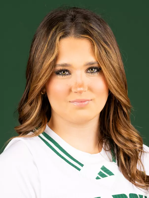 Sadie Cohen Headshot 2024