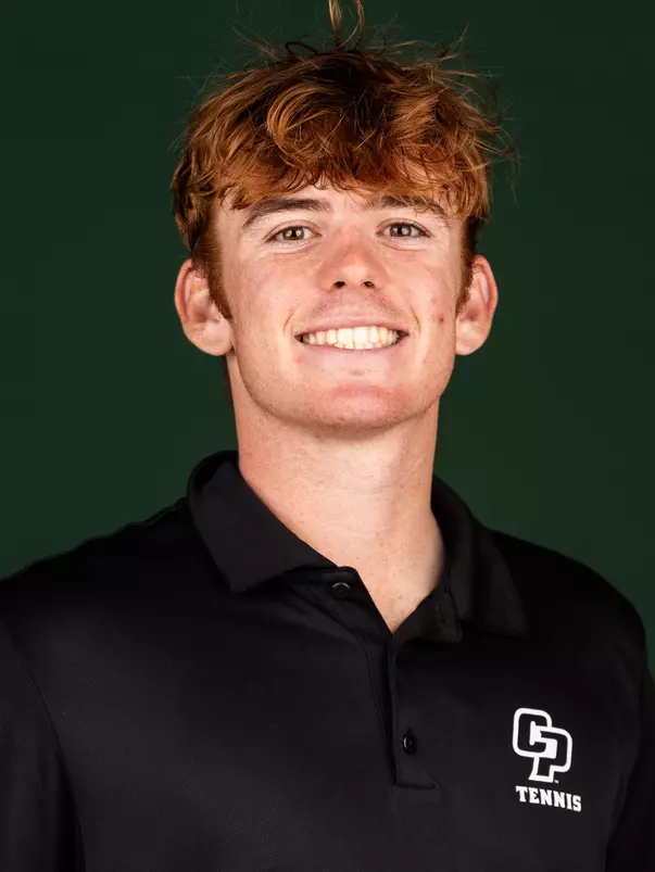 Aaron Eliscu headshot 2024-25