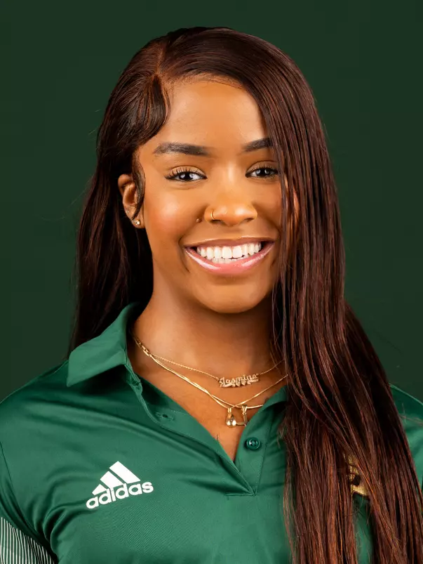 Jasmine Phipps headshot