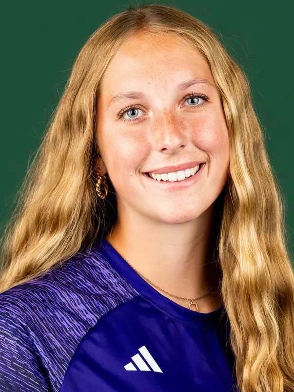 Cara Anderson ( 0 )
Women's Soccer
Cal Poly Athletics Media Day
Photo by Owen Main 7/31/24