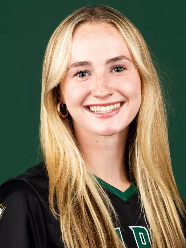 Lilly Cole ( 19 )
Women's Soccer
Cal Poly Athletics Media Day
Photo by Owen Main 7/31/24