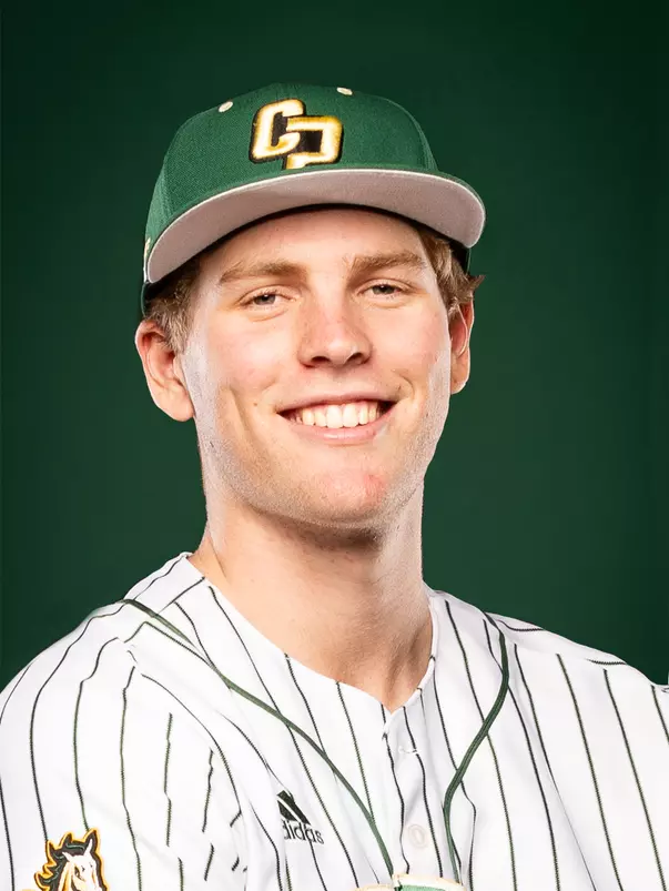 Caden PearlmanBaseballPhoto by Owen Main 1/5/25