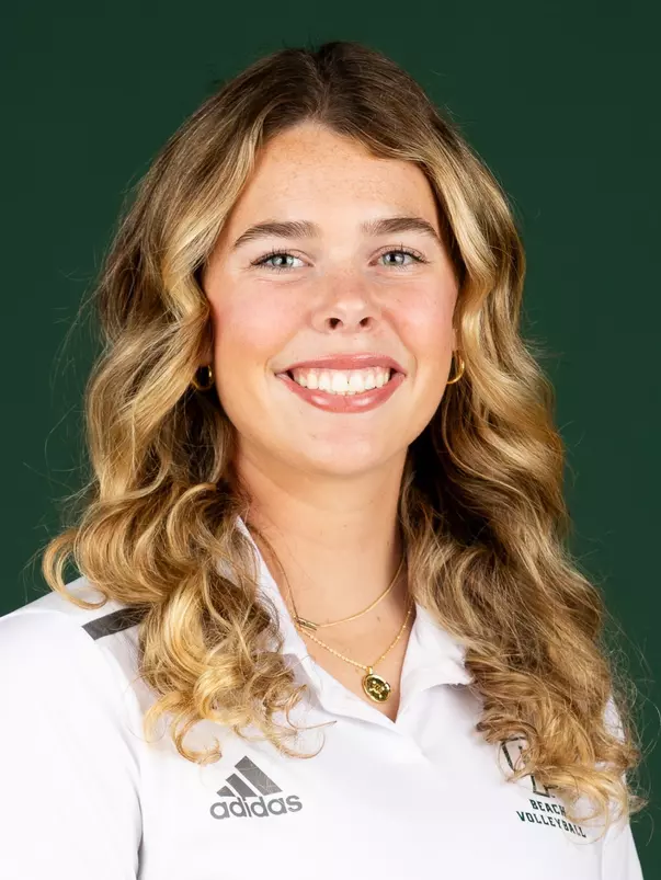 Haylee LaFontaine
Beach VB
Photo by Owen Main 1/5/25