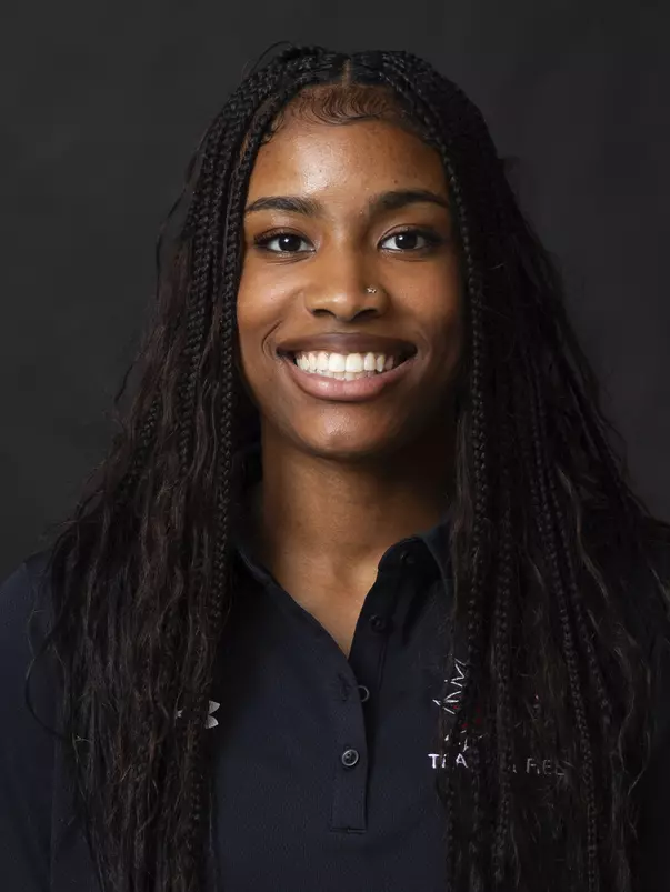 Sydney Burdine headshot