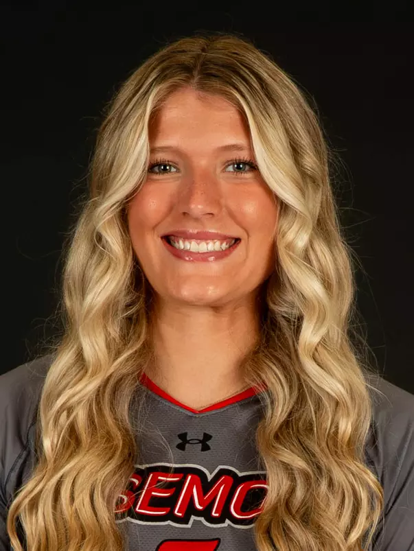 Alayna Christner Headshot