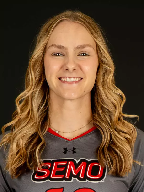 Jacey Young Headshot