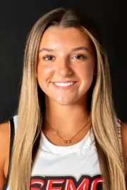Addi Owen headshot