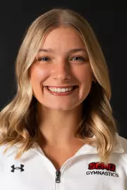 Amelia May Headshot