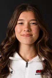 Anna Lee Phillips Headshot