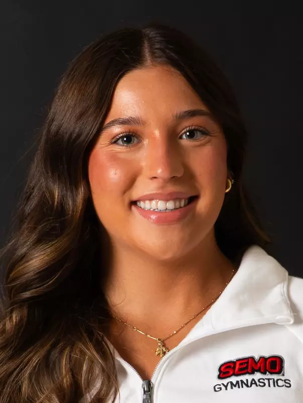 Kennedy Fisher headshot