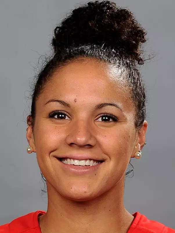 Moriah Connolly - Headshot