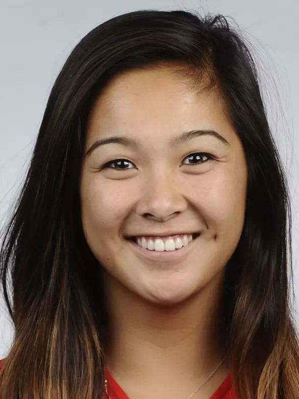 Sydni Overly - Headshot