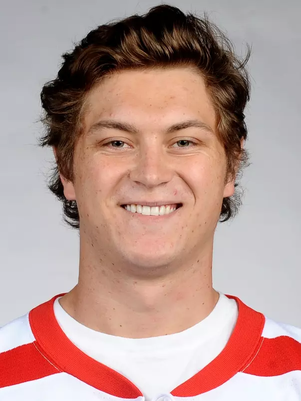 Nikolas Olsson headshot