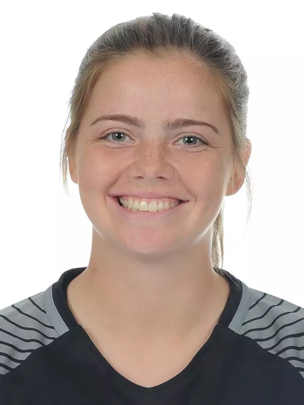 Emma Heil 2017 headshot