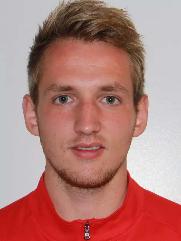 Niklas Wellen headshot