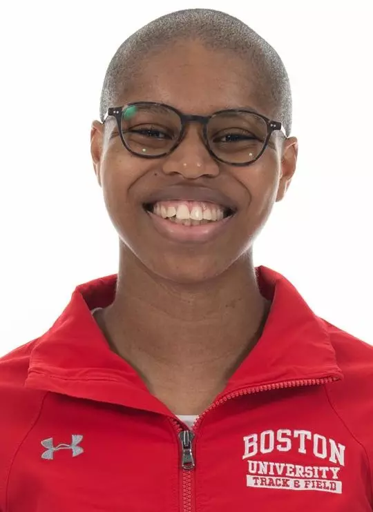 Head shot of Cynthia Aroke