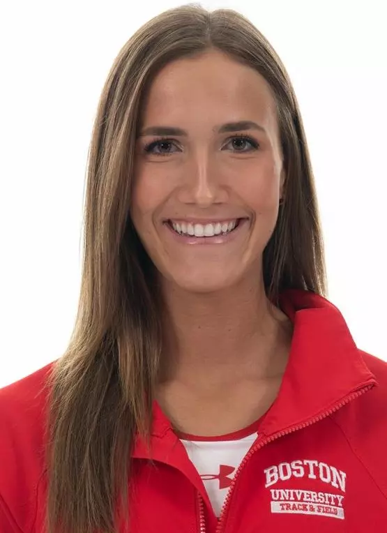 Head shot of Ava Gruzen