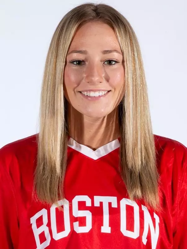 Raegan Kelly headshot