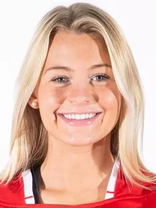 Claire Gola headshot