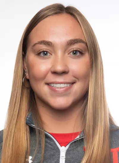 Ava Berzanski headshot