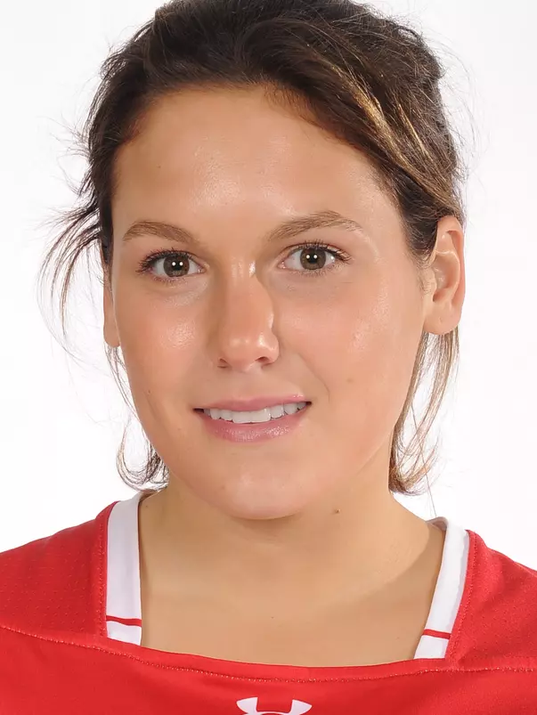 Head shot of Cassie Reinertson