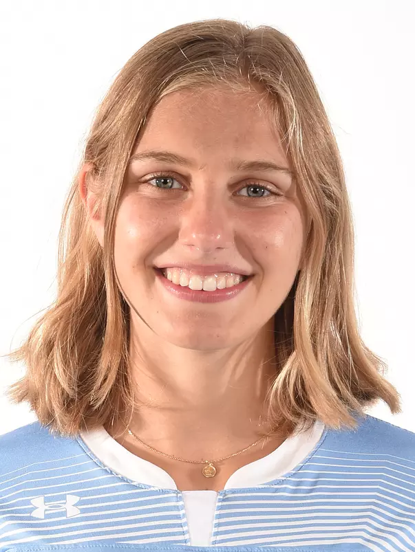 Celia Braun Head Shot