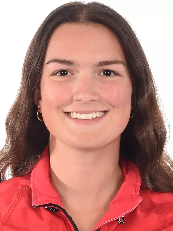 Isabelle Frenette Headshot