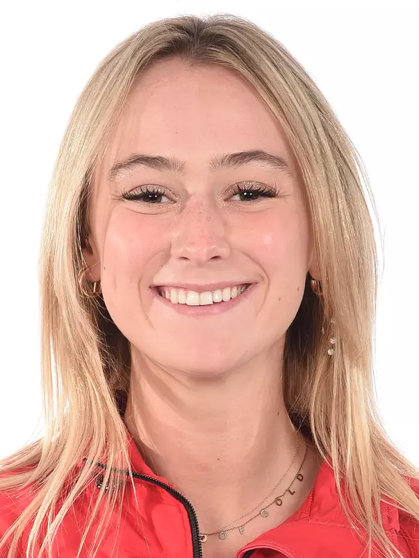 Mariana Forehand Headshot