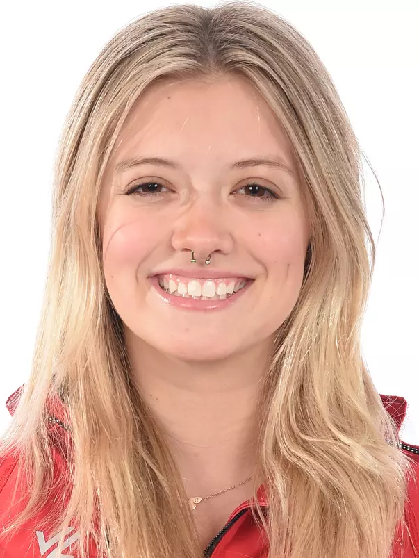 Maya Wiisanen Headshot