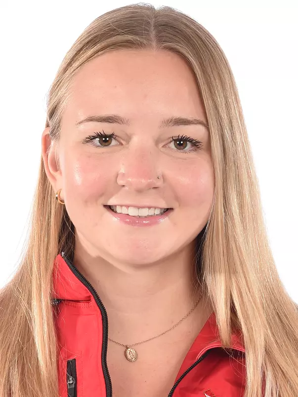 Sally Thoden Headshot