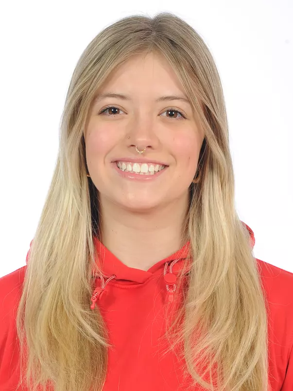 Maya Wiisanen Headshot