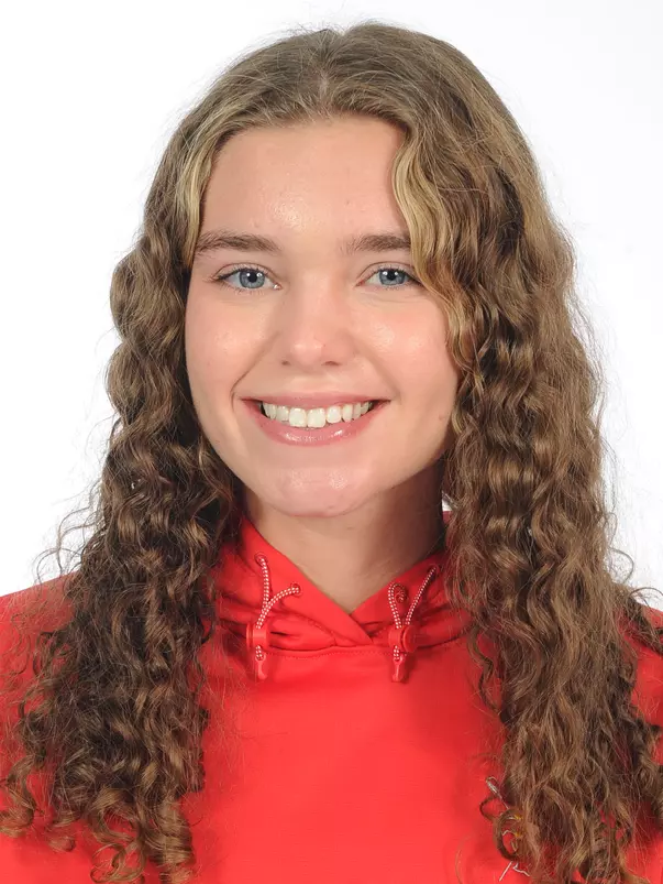 Olivia Bencze Headshot