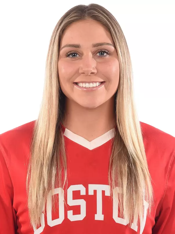 Caitlin Coker headshot