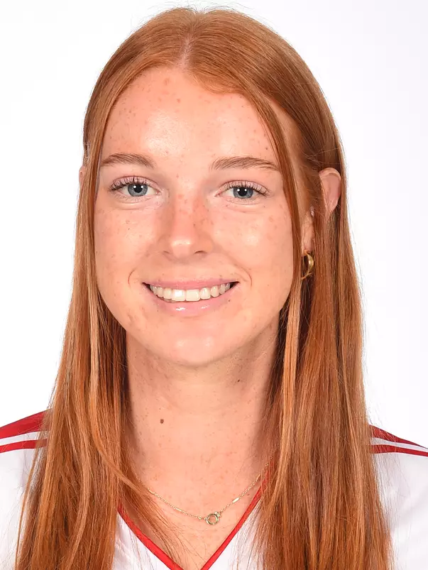 Ciara Kennedy Headshot for 2023