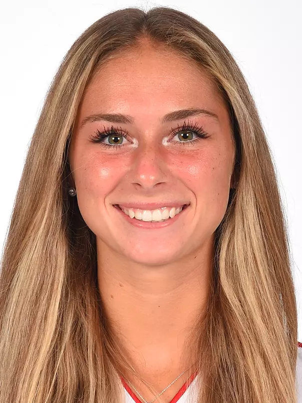 Mackenzie Stickelman Headshot for 2023