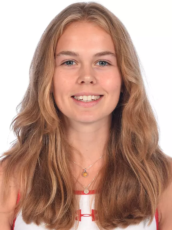 Vera Sjöberg Headshot 2023